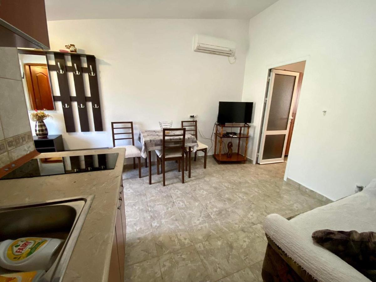 Apartman Slavica Leilighet Kotor Eksteriør bilde